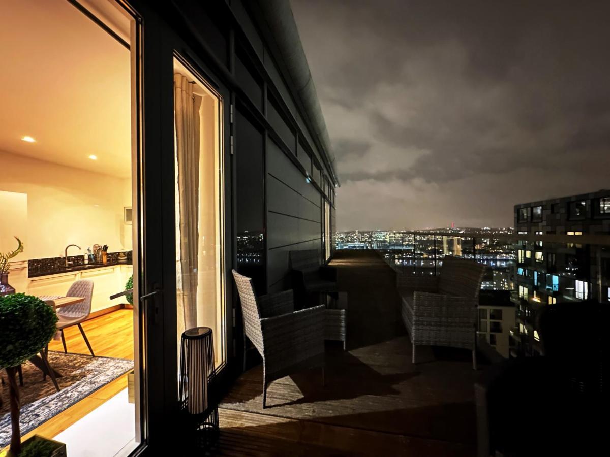 Stylish Apartment In Canary Wharf London Eksteriør billede