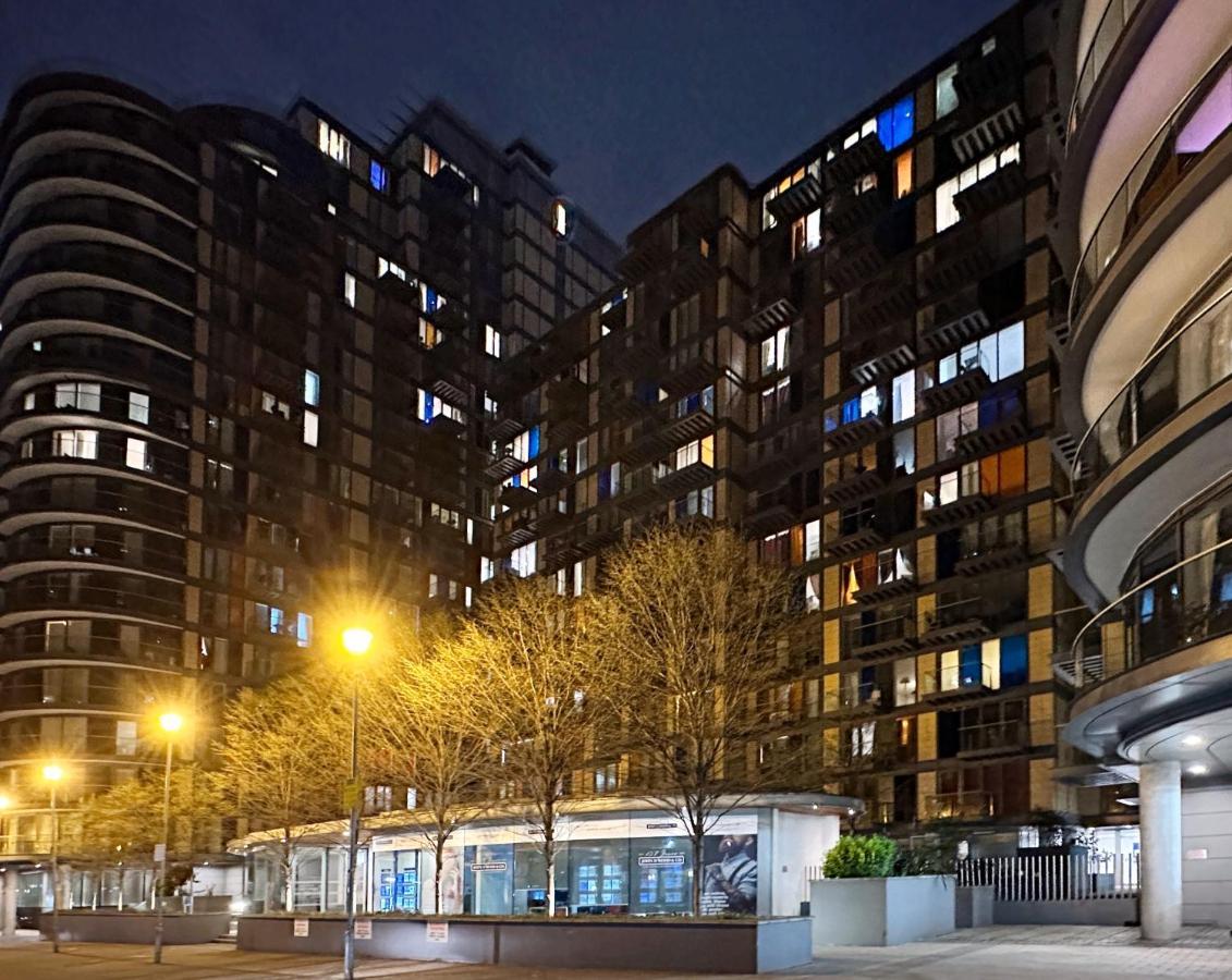Stylish Apartment In Canary Wharf London Eksteriør billede