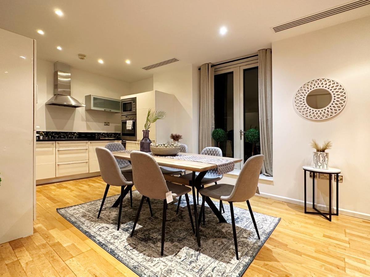 Stylish Apartment In Canary Wharf London Eksteriør billede